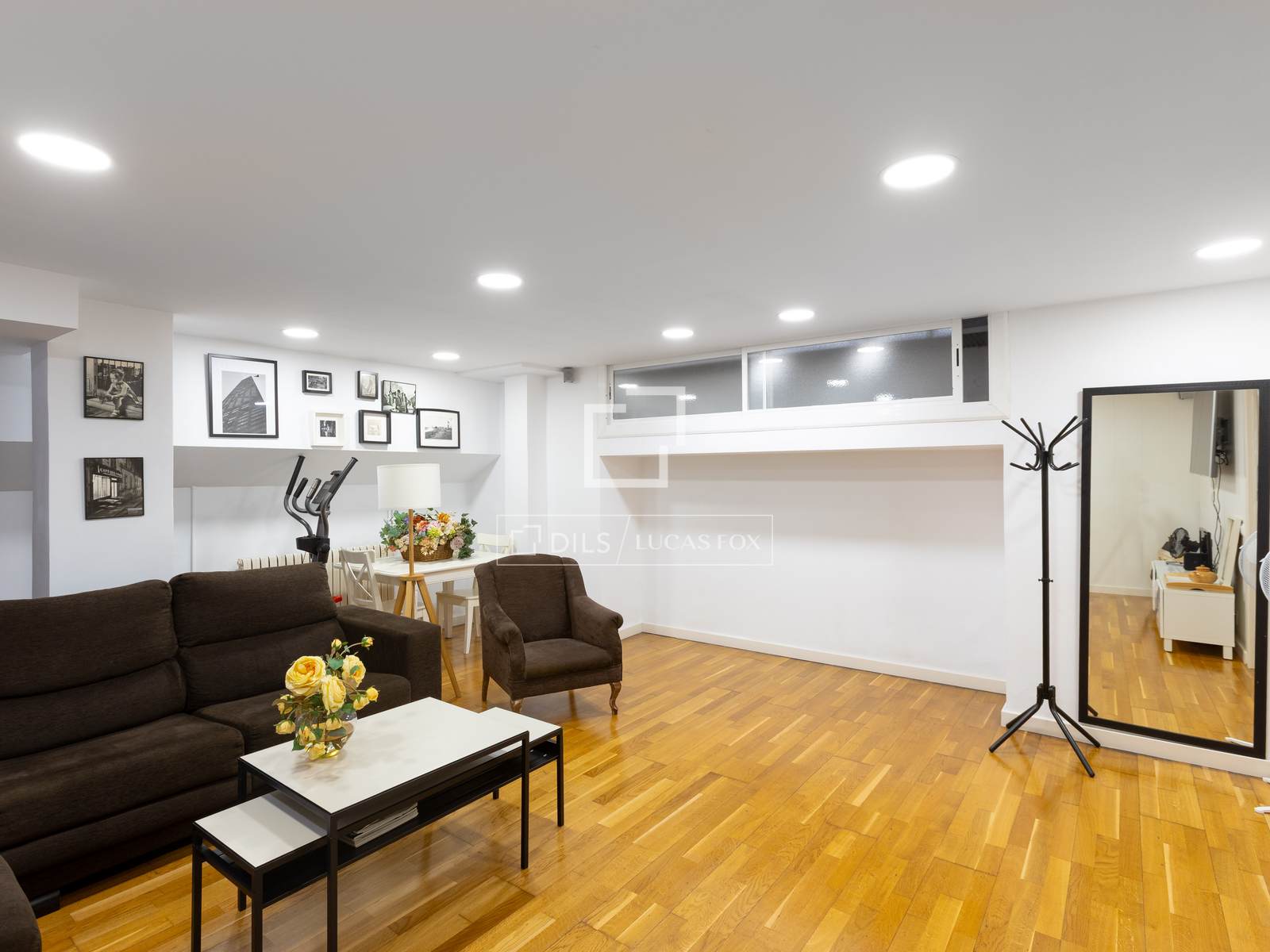 Villa à Premia De Mar, Barcelona, Espagne 5 chambres, 270 m2 No. 150957
