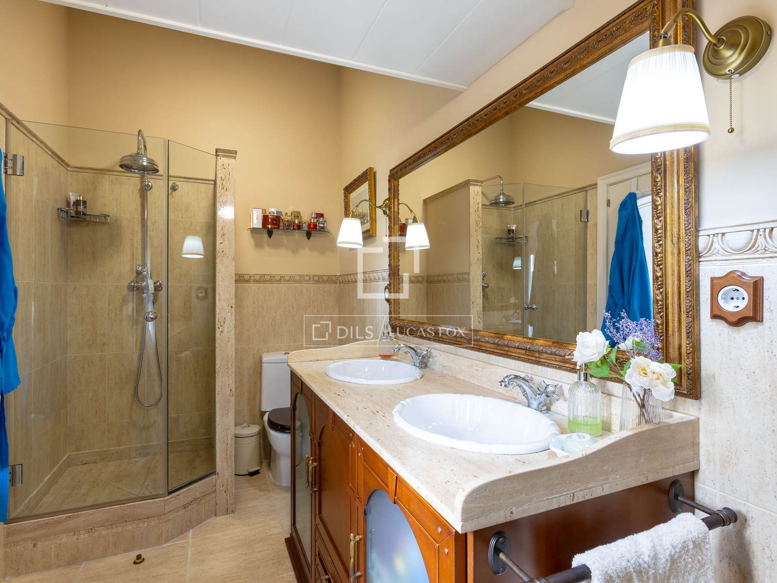 Villa à Premia De Mar, Barcelona, Espagne 5 chambres, 270 m2 No. 150957
