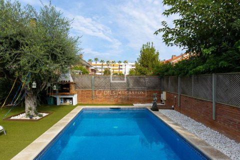 Villa in vendita a Premia De Mar, Barcelona, Spagna 5 camere da letto, 270 mq. N° 150957 - foto 3