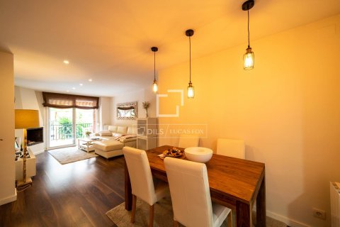 Huoneisto myytävänä Gava, Barcelona, Espanja, 3 makuuhuonetta, 110 m2 No. 150956 - kuva 3