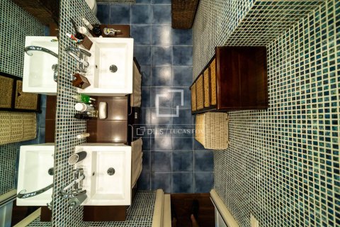 Huoneisto myytävänä Gava, Barcelona, Espanja, 3 makuuhuonetta, 110 m2 No. 150956 - kuva 15