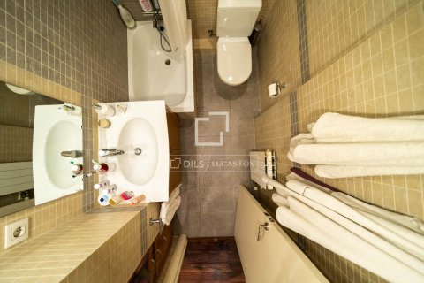 Huoneisto myytävänä Gava, Barcelona, Espanja, 3 makuuhuonetta, 110 m2 No. 150956 - kuva 18