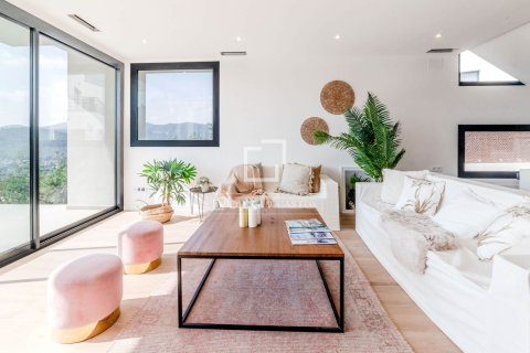 Villa en venta en Sitges, Barcelona, España 4 dormitorios, 212 m2 No. 150952 - foto 6