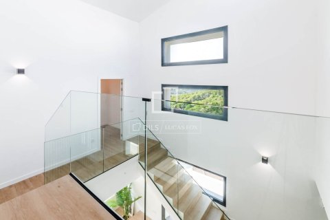Villa en venta en Sitges, Barcelona, España 4 dormitorios, 212 m2 No. 150952 - foto 13