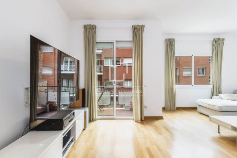 Huoneisto myytävänä Barcelona, Espanja, 3 makuuhuonetta, 100 m2 No. 150953 - kuva 3