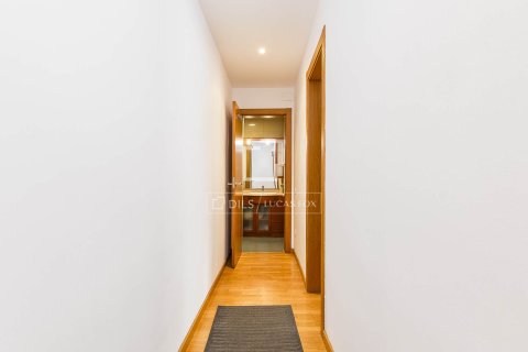 Huoneisto myytävänä Barcelona, Espanja, 3 makuuhuonetta, 100 m2 No. 150953 - kuva 26