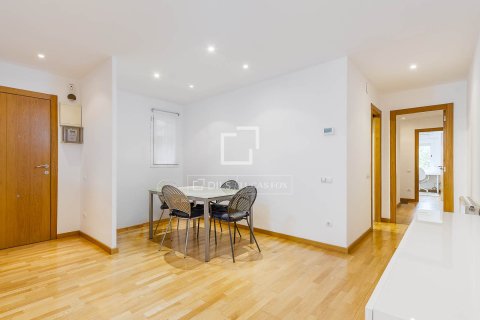 Huoneisto myytävänä Barcelona, Espanja, 3 makuuhuonetta, 100 m2 No. 150953 - kuva 10