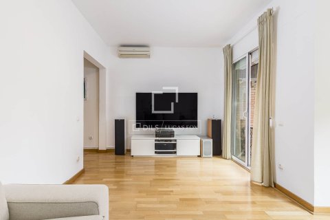Huoneisto myytävänä Barcelona, Espanja, 3 makuuhuonetta, 100 m2 No. 150953 - kuva 8