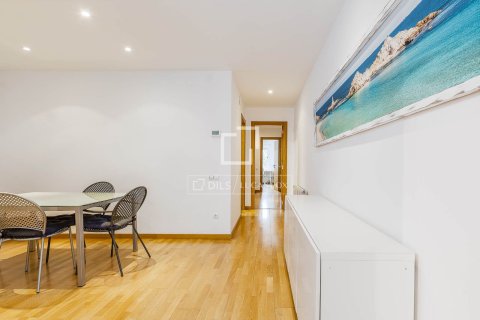 Huoneisto myytävänä Barcelona, Espanja, 3 makuuhuonetta, 100 m2 No. 150953 - kuva 9