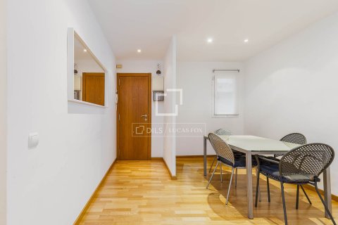 Huoneisto myytävänä Barcelona, Espanja, 3 makuuhuonetta, 100 m2 No. 150953 - kuva 12