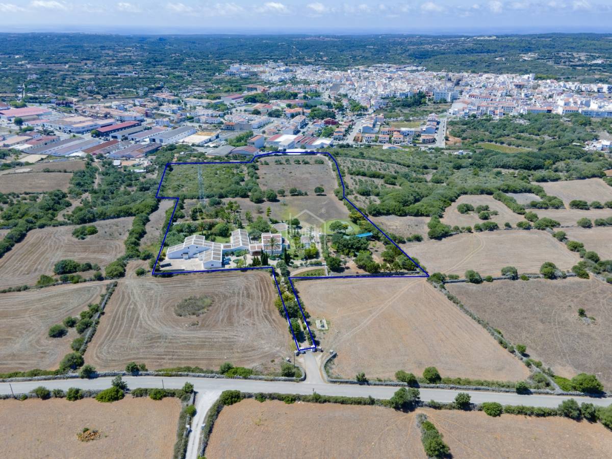 Land plot in Alaior, Menorca, Spain 7 bedrooms, 962 sq.m. No. 27980