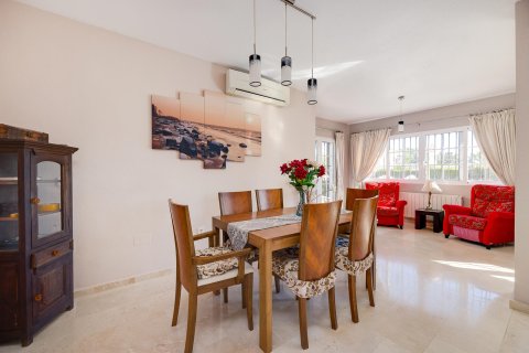 Villa à vendre Orihuela, Alicante, Espagne, 3 chambres, 141 m2 No. 138357 - photo 9