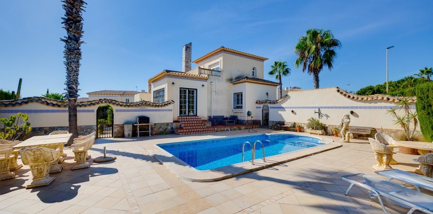 Villa Orihuela, Alicante, Espagne 3 chambres, 141 m2 No. 138357