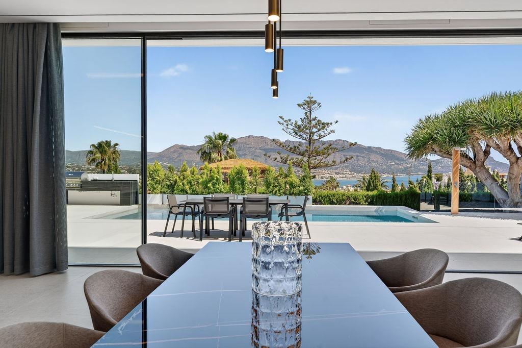 Villa i L'Alfàs del Pi, Alicante, Spanien 4 sovrum, 830.55 kvm. Nr. 183106