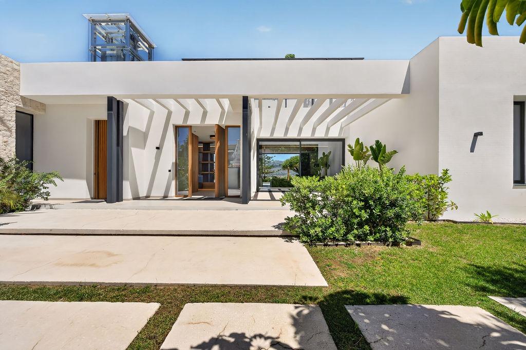 Villa i L'Alfàs del Pi, Alicante, Spanien 4 sovrum, 830.55 kvm. Nr. 183106