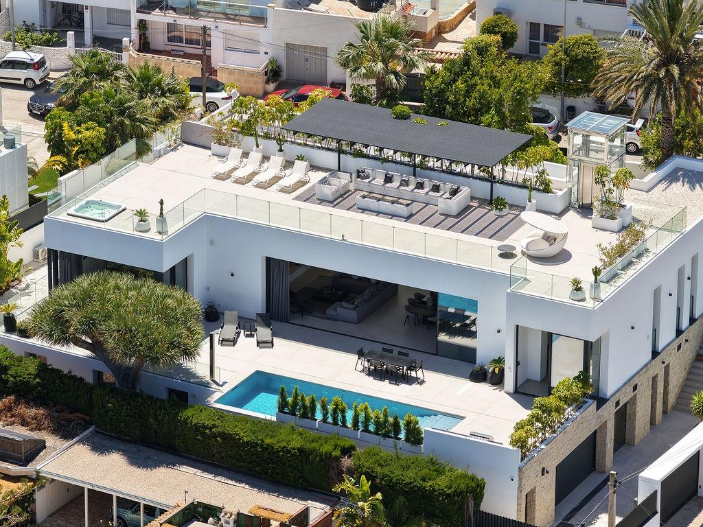 Villa i L'Alfàs del Pi, Alicante, Spanien 4 sovrum, 830.55 kvm. Nr. 183106
