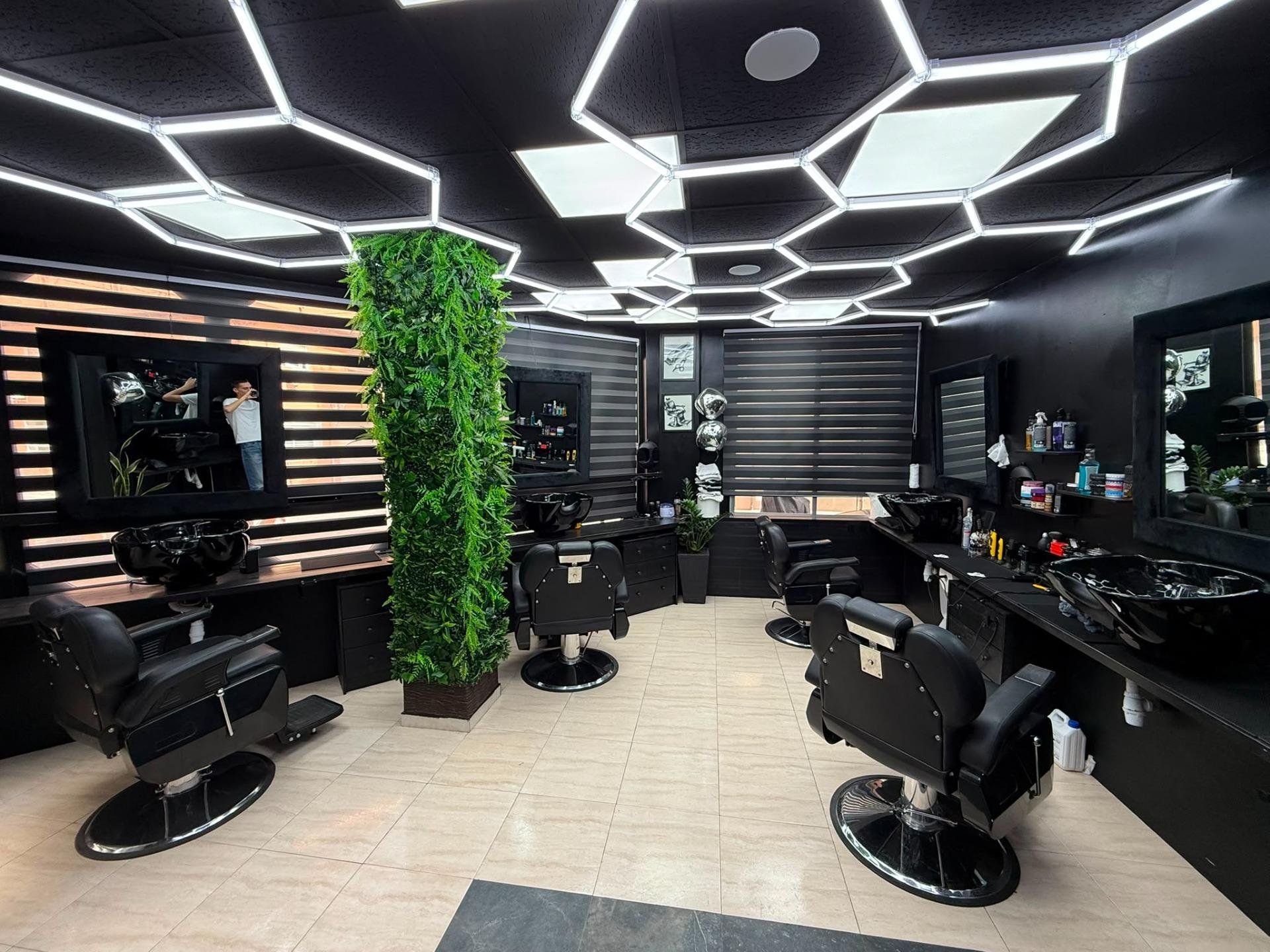 Propiedad comercial en Alicante, España 77 m2 No. 183103
