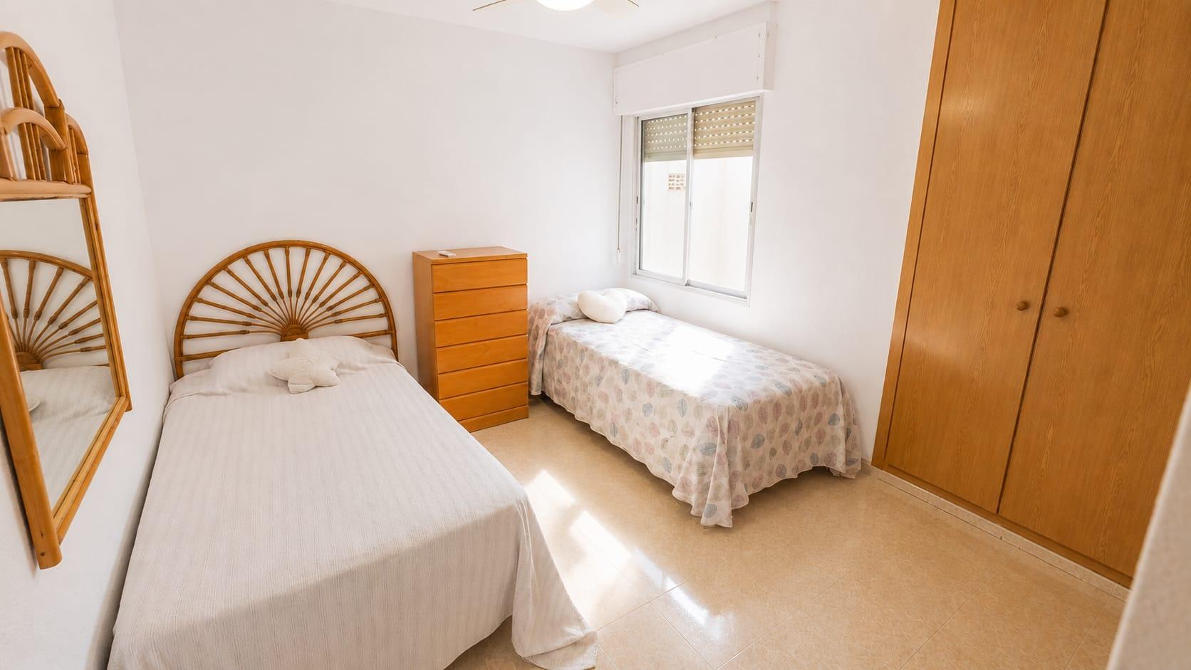 Huoneisto Alicante, Espanja 4 makuuhuonetta, 154 m2 No. 183107