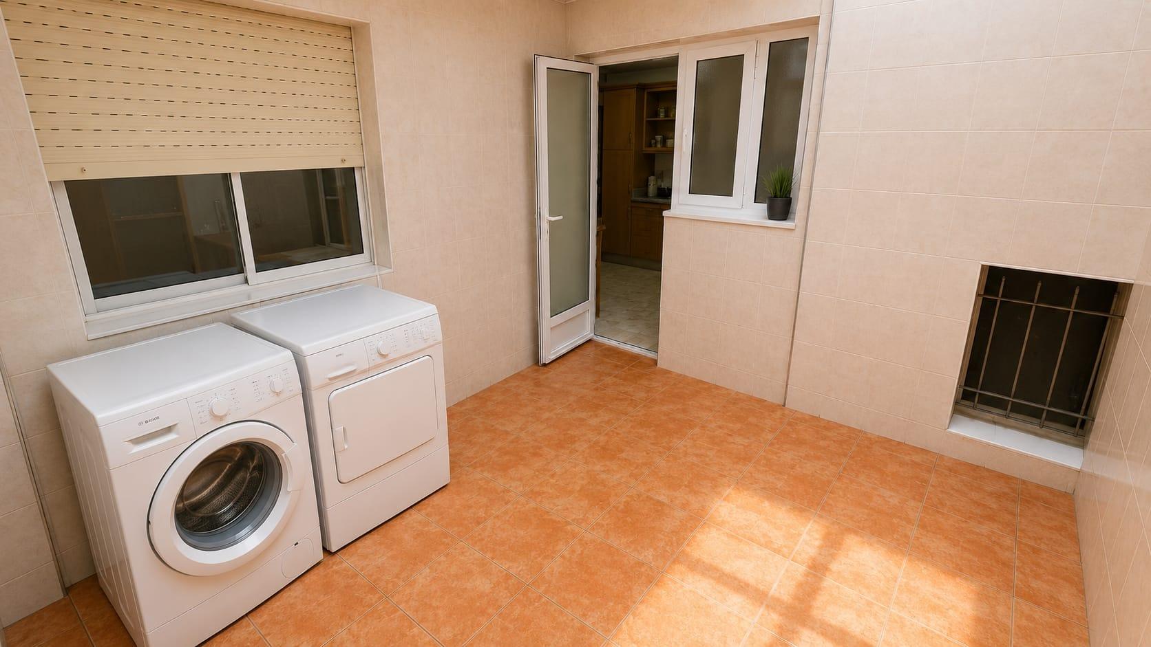Huoneisto Alicante, Espanja 4 makuuhuonetta, 154 m2 No. 183107