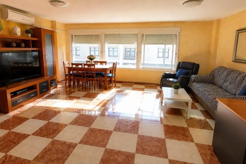Apartment in Alicante, Spain 4 bedrooms, 154 sq.m. No. 183107