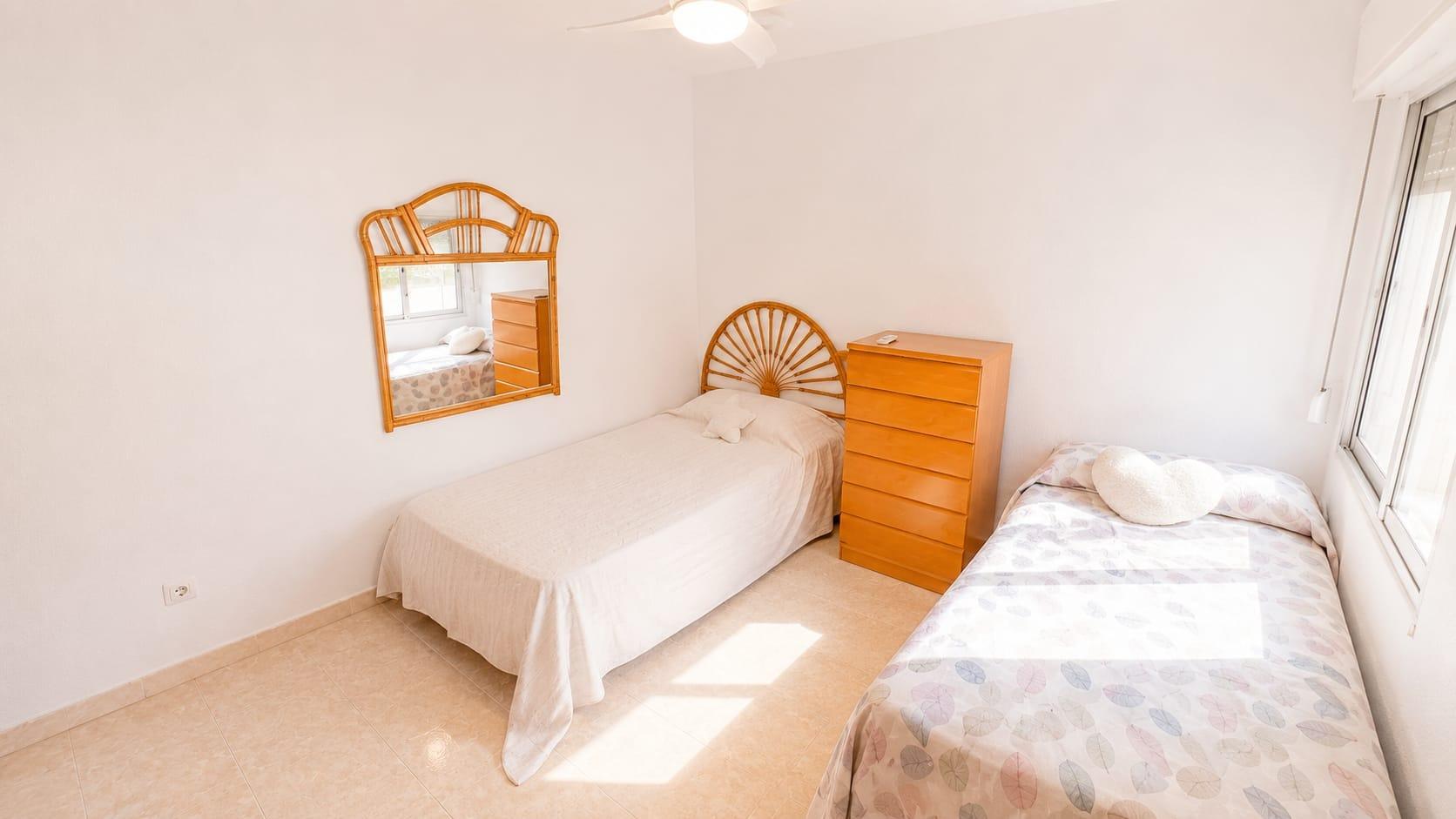 Huoneisto Alicante, Espanja 4 makuuhuonetta, 154 m2 No. 183107
