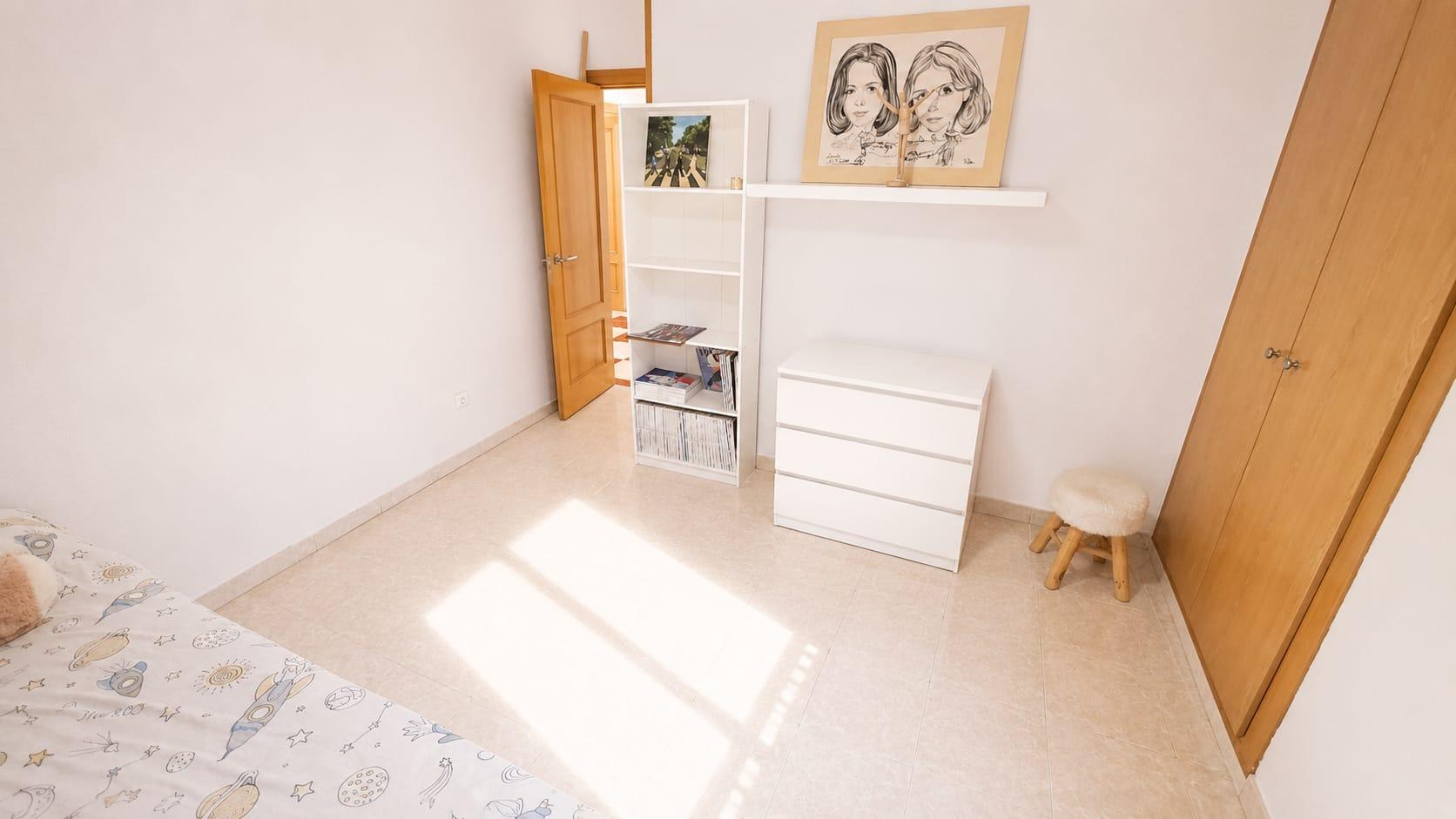 Huoneisto Alicante, Espanja 4 makuuhuonetta, 154 m2 No. 183107