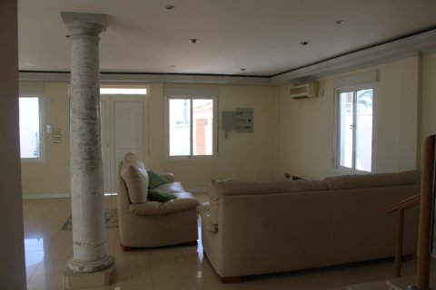 Huvila myytävänä Jacarilla, Alicante, Espanja, 6 makuuhuonetta, 400 m2 No. 186855 - kuva 6