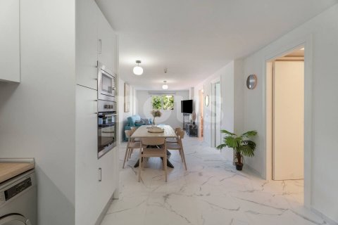 Lägenhet till salu i Tenerife, Spanien 2 sovrum, 78 kvm. Nr. 146807 - foto 9