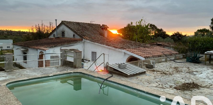 Talo Sentmenat, Barcelona, Espanja 5 makuuhuonetta, 152 m2 No. 152529