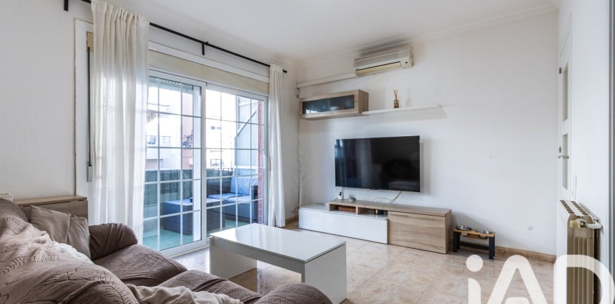 Квартира в Паретс-дель-Вальес, Барселона, Испания 3 спальни, 68м2 №152526