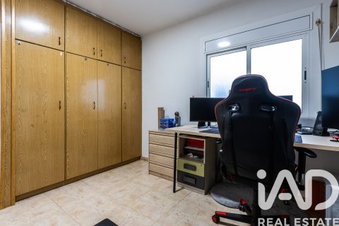 Продажа квартиры в Паретс-дель-Вальес, Барселона, Испания 3 спальни, 68м2 №152526 - фото 30