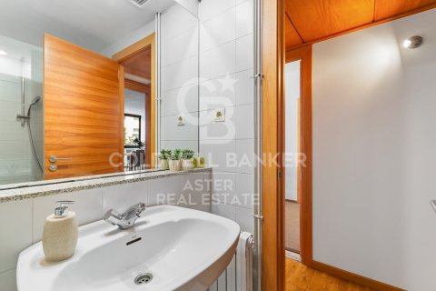 Apartment à vendre à Barcelona, Espagne, 2 chambres, 120 m2 No. 178669 - photo 25
