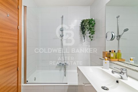 Apartment à vendre à Barcelona, Espagne, 2 chambres, 120 m2 No. 178669 - photo 18
