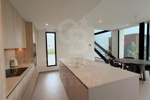 Villa à vendre à Javea, Alicante, Espagne, 3 chambres, 220 m2 No. 178673 - photo 4