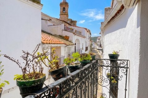 Villa till salu i Galaroza, Huelva, Spanien 4 sovrum, 308 kvm. Nr. 173152 - foto 29