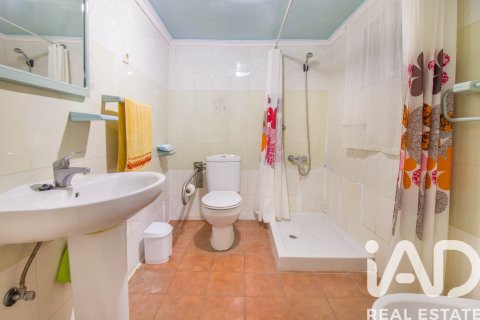 Villa for sale in Galaroza, Huelva, Spain 4 bedrooms, 308 sq.m. No. 173152 - photo 8
