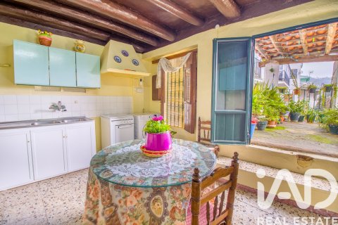 Villa for sale in Galaroza, Huelva, Spain 4 bedrooms, 308 sq.m. No. 173152 - photo 15