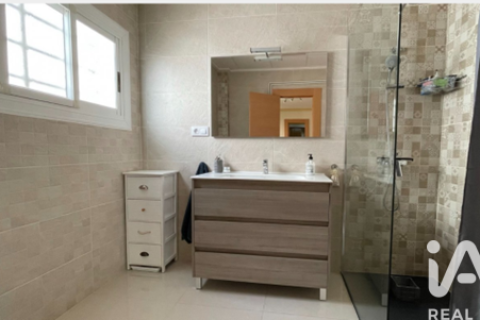 Propiedad comercial en venta en Elda, Alicante, España 279.53 m2 No. 173151 - foto 29