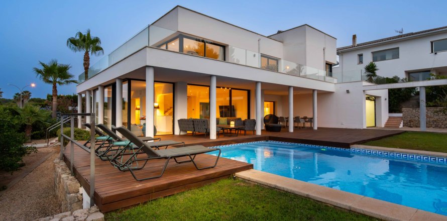 Villa à Santa Ponsa, Mallorca, Espagne 3 chambres, 466 m2 No. 190528