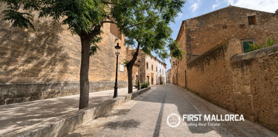 Villetta a schiera a Campos, Mallorca, Spagna 6 camere da letto, 455 mq. N° 190529