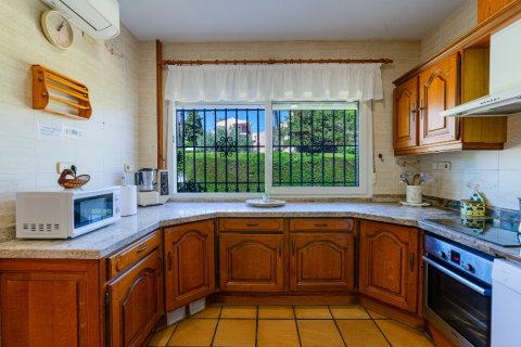 Villa till salu Campoamor, Alicante, Spanien 7 sovrum, 240 kvm. Nr. 138216 - foto 16