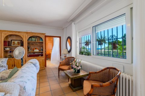 Villa till salu Campoamor, Alicante, Spanien 7 sovrum, 240 kvm. Nr. 138216 - foto 11