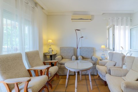 Villa till salu Campoamor, Alicante, Spanien 7 sovrum, 240 kvm. Nr. 138216 - foto 12