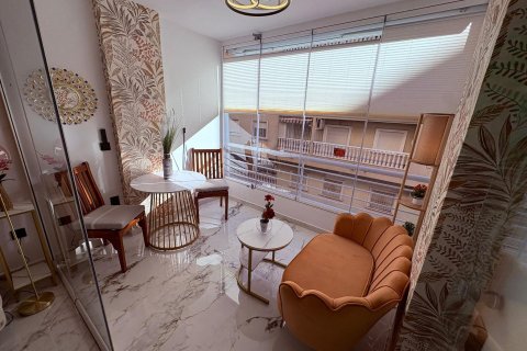 Huoneisto myytävänä Torrevieja, Alicante, Espanja, 1 makuuhuone, 54 m2 No. 192273 - kuva 4