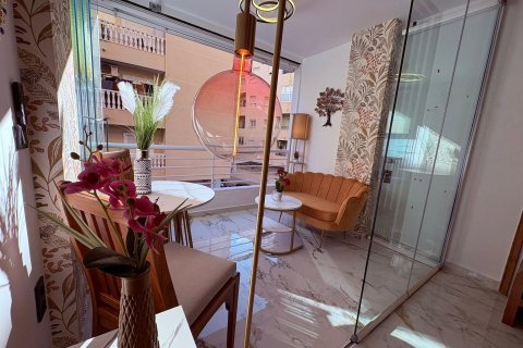 Huoneisto myytävänä Torrevieja, Alicante, Espanja, 1 makuuhuone, 54 m2 No. 192273 - kuva 5