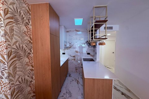 Huoneisto myytävänä Torrevieja, Alicante, Espanja, 1 makuuhuone, 54 m2 No. 192273 - kuva 24