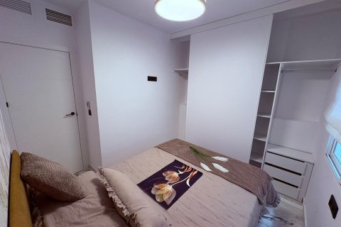 Huoneisto myytävänä Torrevieja, Alicante, Espanja, 1 makuuhuone, 54 m2 No. 192273 - kuva 25