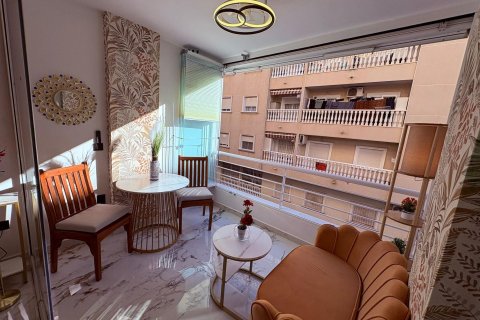 Huoneisto myytävänä Torrevieja, Alicante, Espanja, 1 makuuhuone, 54 m2 No. 192273 - kuva 7