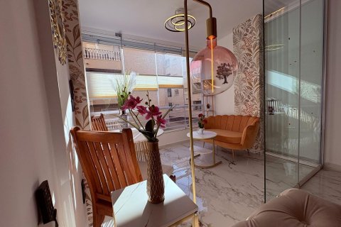 Huoneisto myytävänä Torrevieja, Alicante, Espanja, 1 makuuhuone, 54 m2 No. 192273 - kuva 10