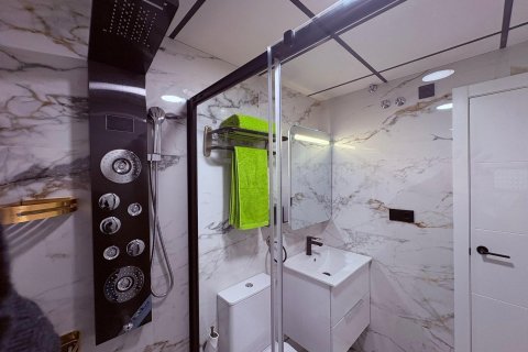 Huoneisto myytävänä Torrevieja, Alicante, Espanja, 1 makuuhuone, 54 m2 No. 192273 - kuva 28